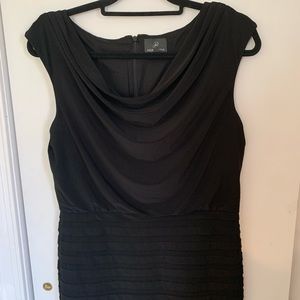 Adriana Papell Size 8 Gorgeous drop neck  layered sheath dress black knee length